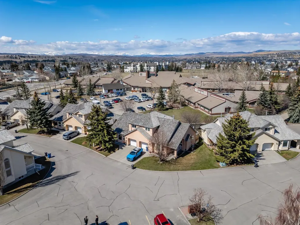 26 Quigley Drive Cochrane AB T4C 1M2