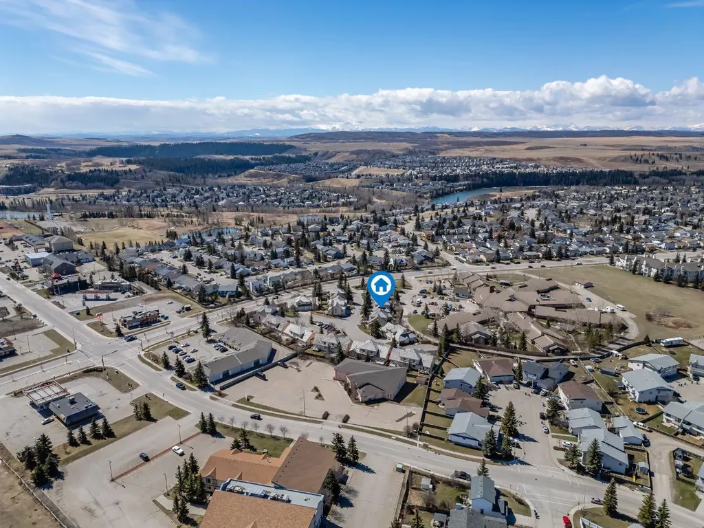 26 Quigley Drive Cochrane AB T4C 1M2