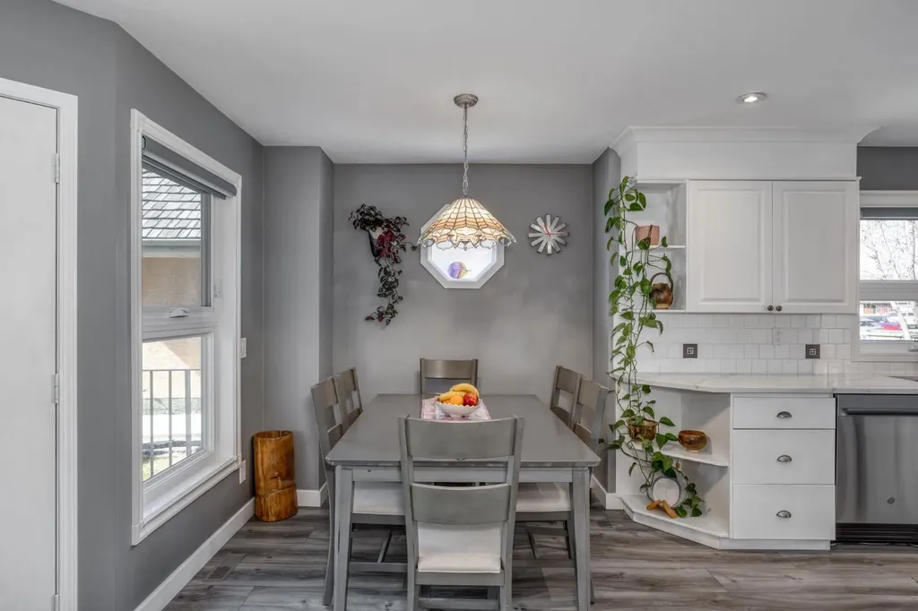 26 Quigley Drive Cochrane AB T4C 1M2