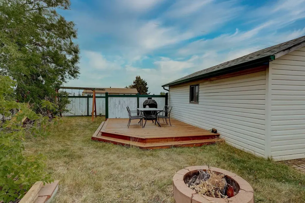11304 108 Avenue Fairview AB T0H 1L0
