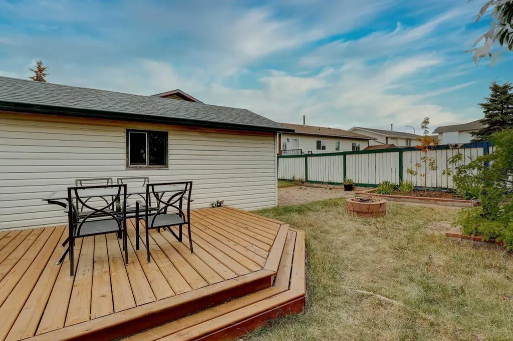 11304 108 Avenue Fairview AB T0H 1L0
