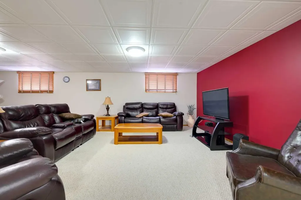 76 Reichley Street Red Deer AB T4P 3S3