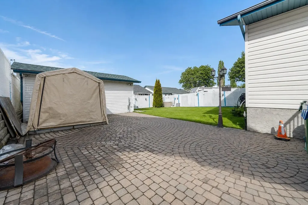 76 Reichley Street Red Deer AB T4P 3S3
