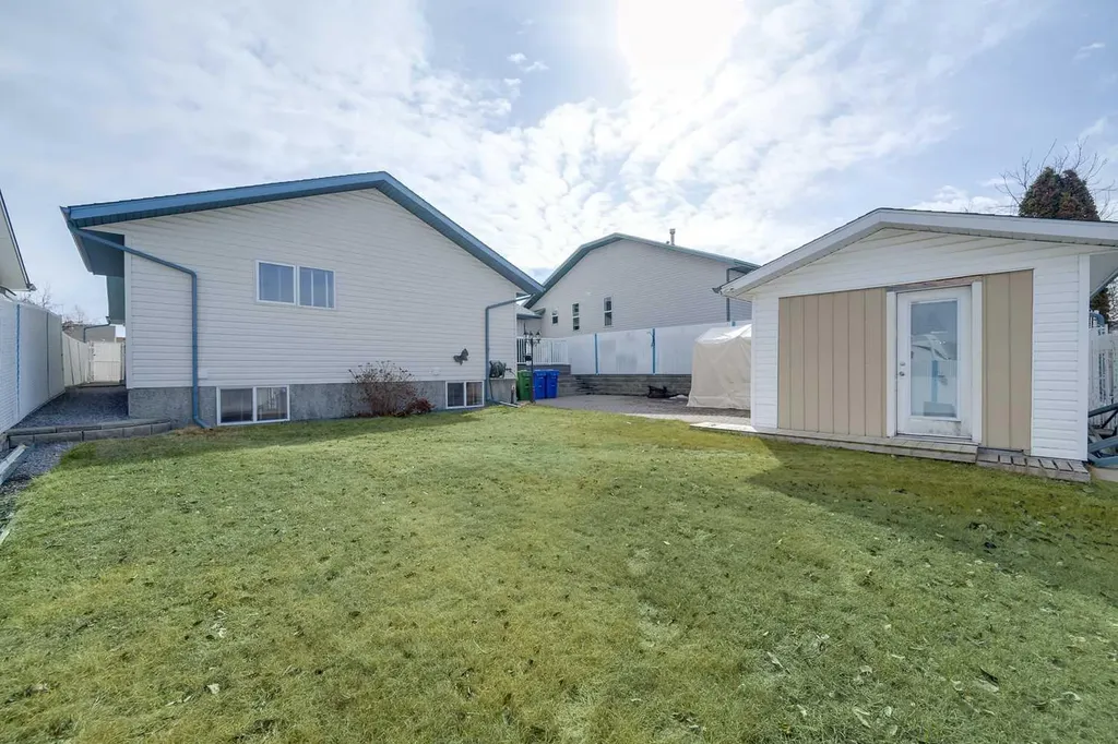 76 Reichley Street Red Deer AB T4P 3S3