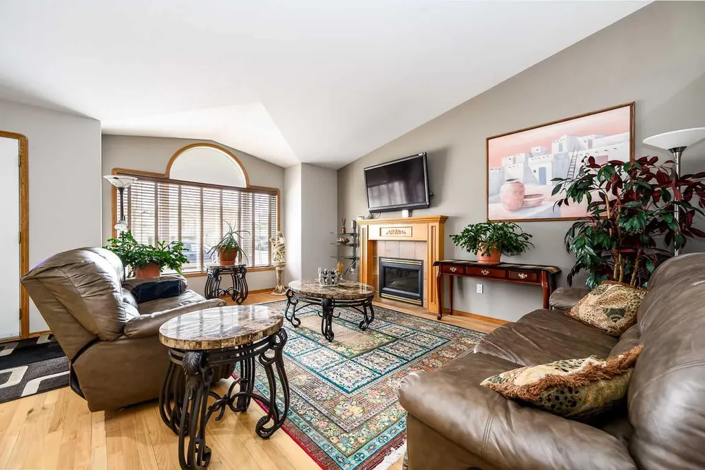 76 Reichley Street Red Deer AB T4P 3S3