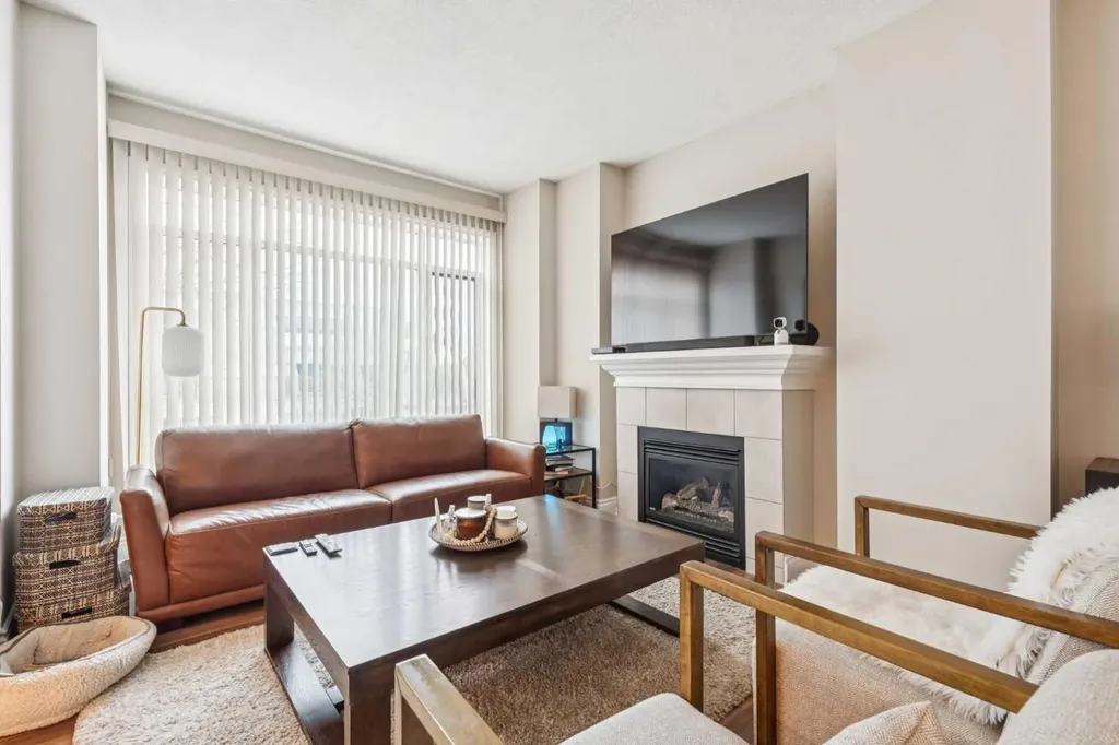 4 14 Street NW Calgary AB T2N 1Z4