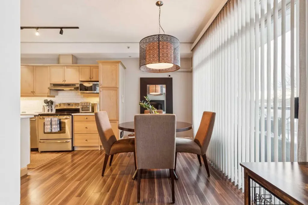 4 14 Street NW Calgary AB T2N 1Z4