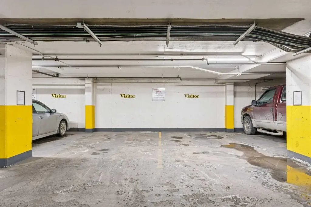 4 14 Street NW Calgary AB T2N 1Z4