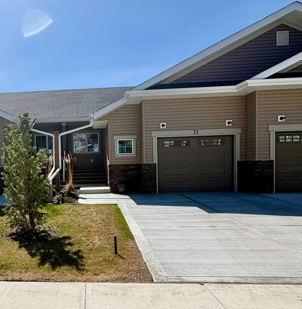 71 Golden Crescent Red Deer AB T4P 2S7