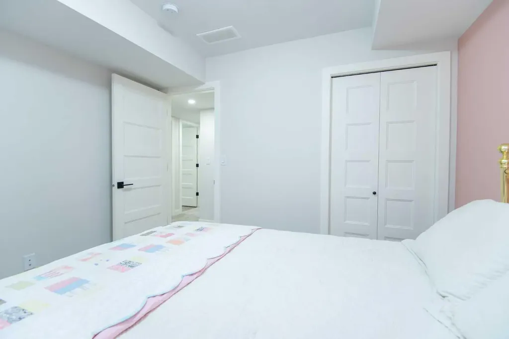 71 Golden Crescent Red Deer AB T4P 2S7