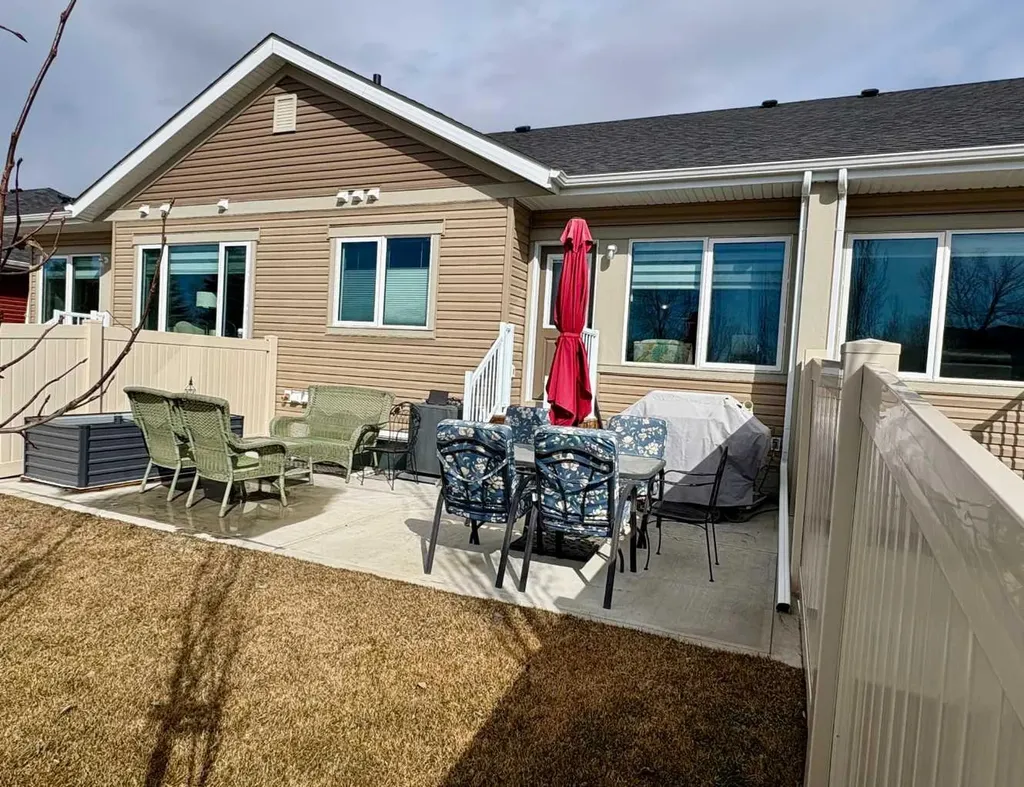 71 Golden Crescent Red Deer AB T4P 2S7