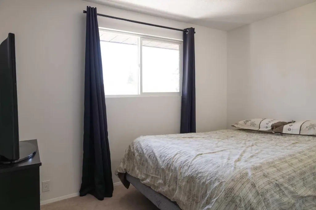 283 Abinger Crescent NE Calgary AB T2A6L2