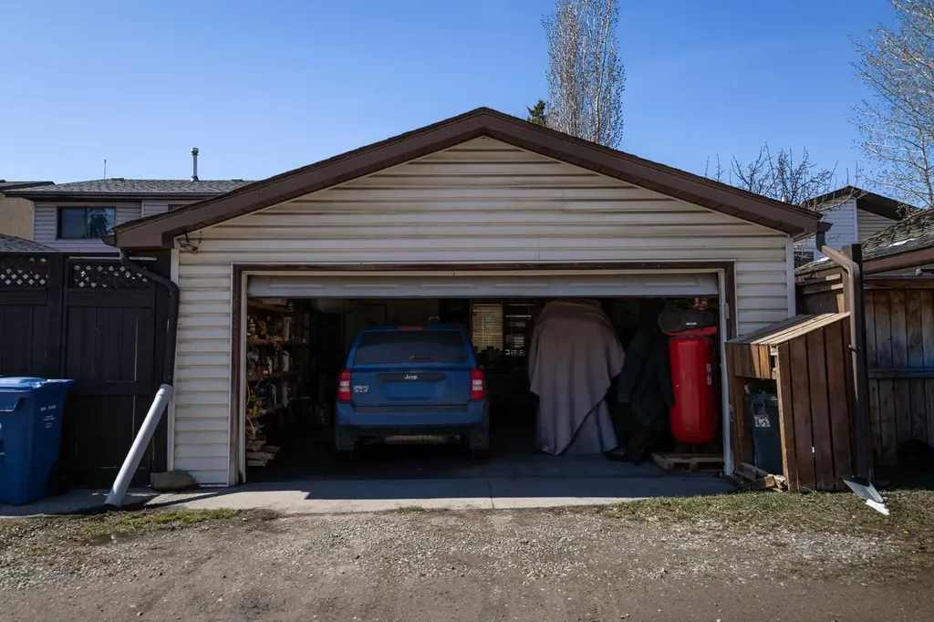 283 Abinger Crescent NE Calgary AB T2A6L2