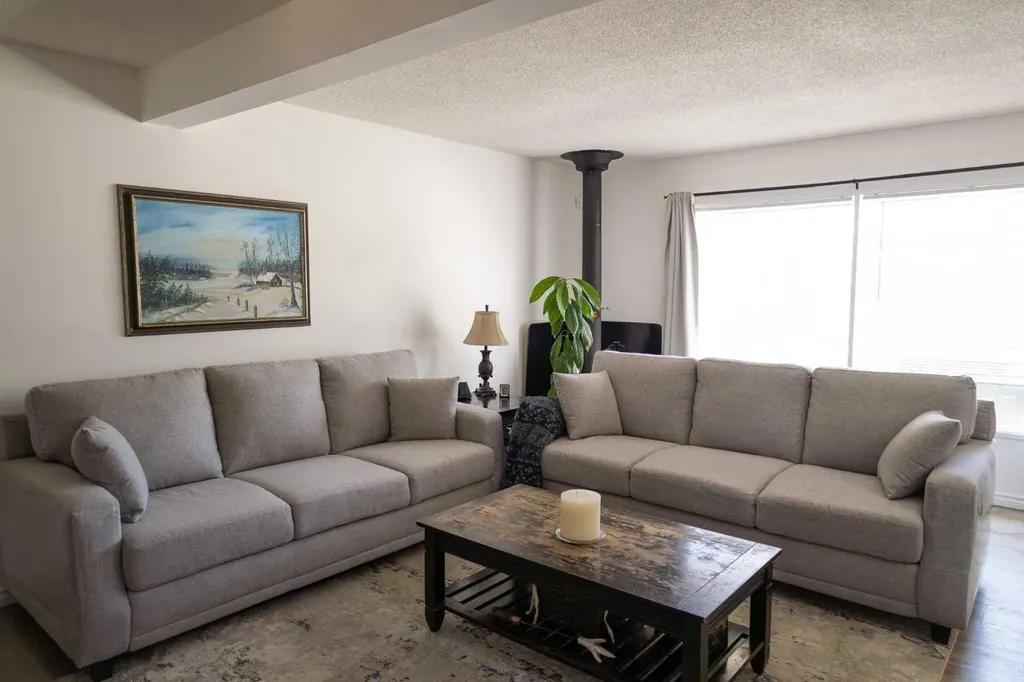 283 Abinger Crescent NE Calgary AB T2A6L2