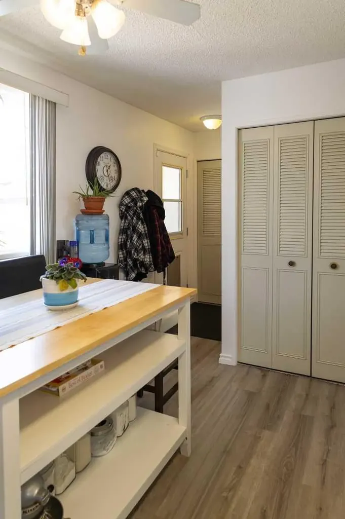 283 Abinger Crescent NE Calgary AB T2A6L2