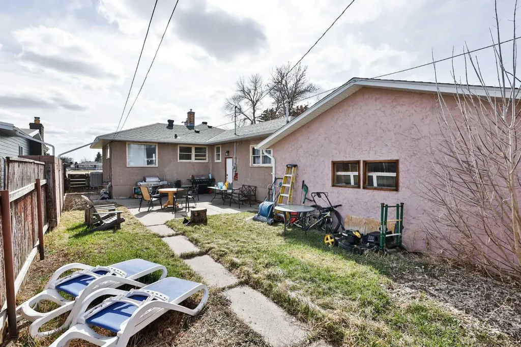 2201 13 Avenue S Lethbridge AB T1K 0S6