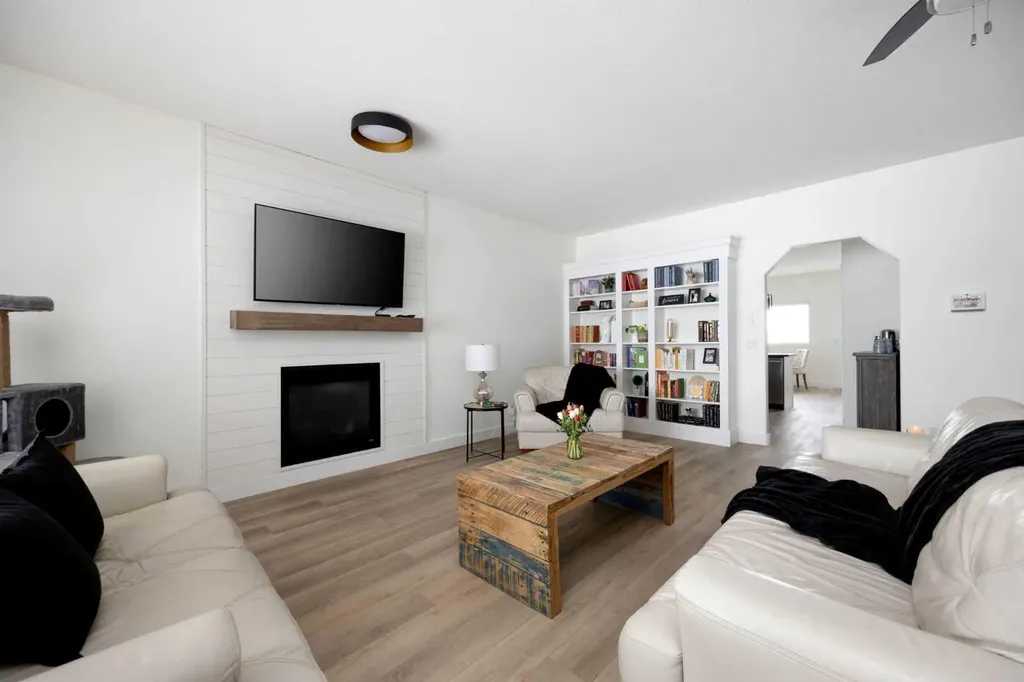 362 Pacific Crescent Fort Mcmurray AB T9K 0G5