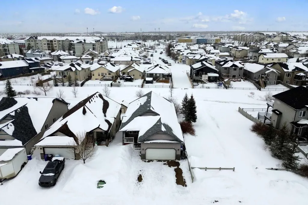 362 Pacific Crescent Fort Mcmurray AB T9K 0G5