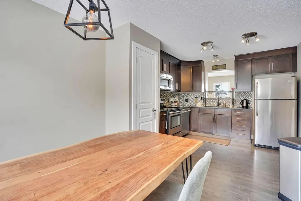 39 Panatella Road NW Calgary AB T3K0S7