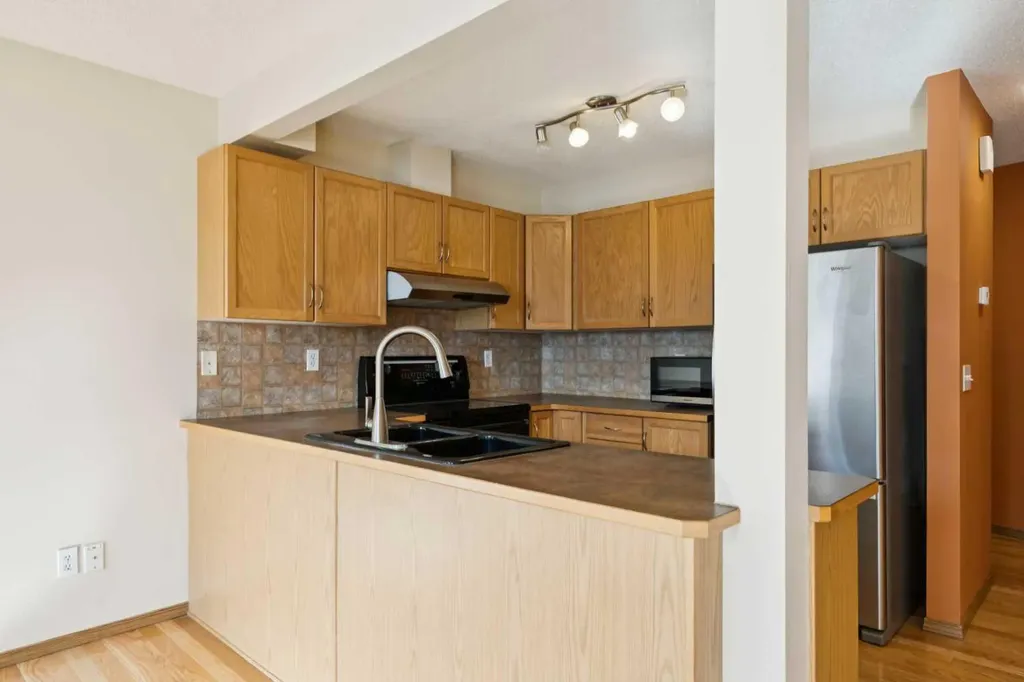39 Country Village Circle NE Calgary AB T3K 5X3