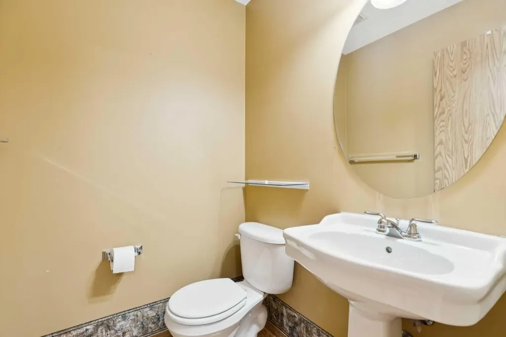 39 Country Village Circle NE Calgary AB T3K 5X3