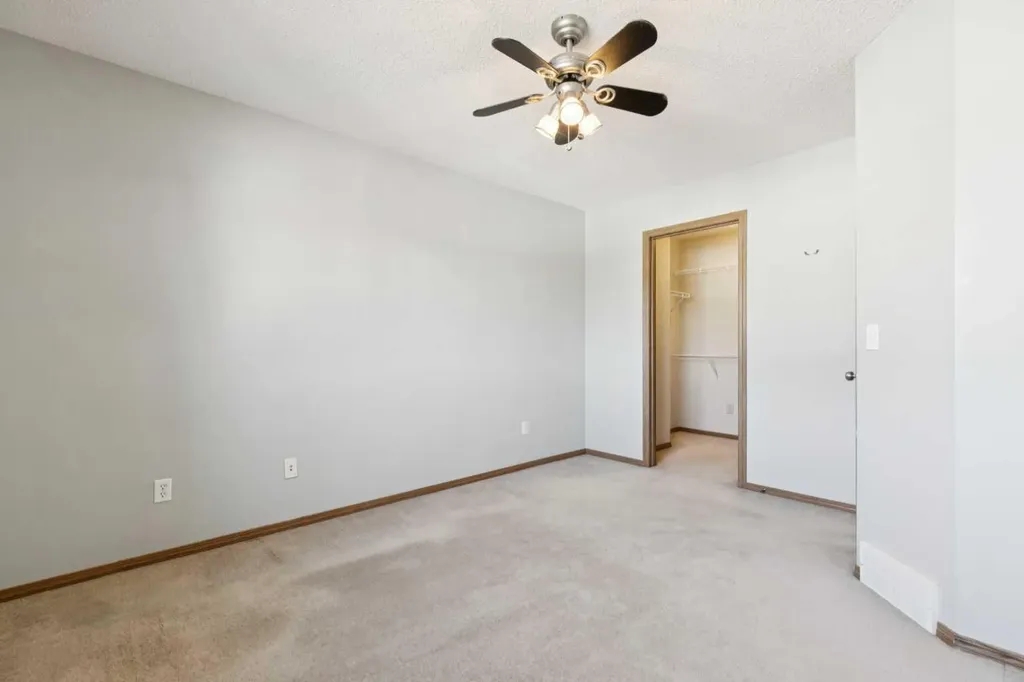 39 Country Village Circle NE Calgary AB T3K 5X3