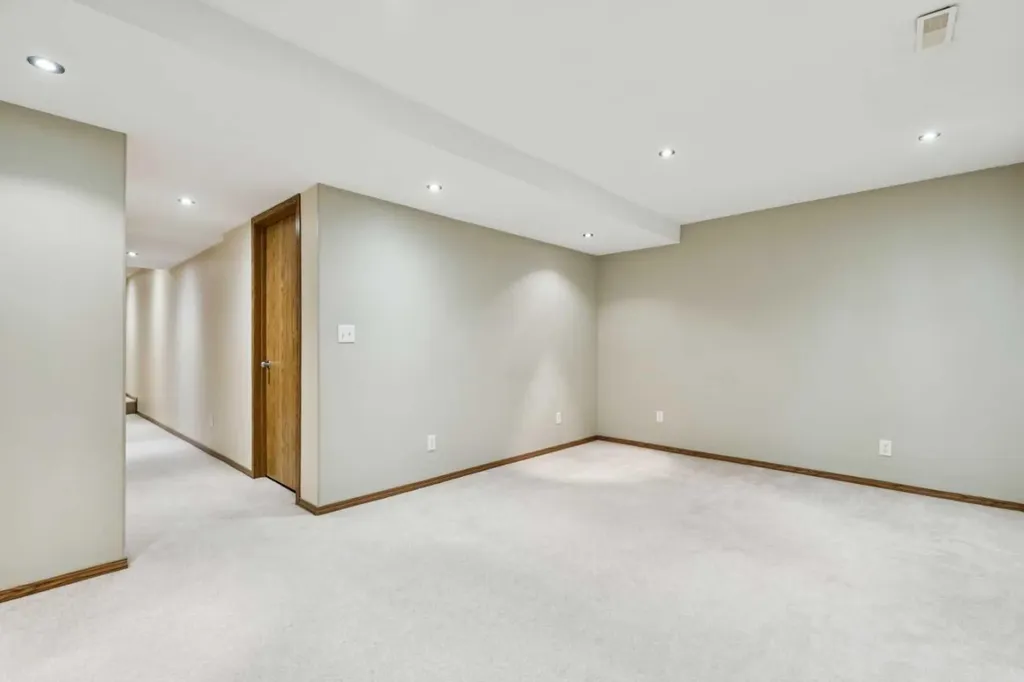 39 Country Village Circle NE Calgary AB T3K 5X3