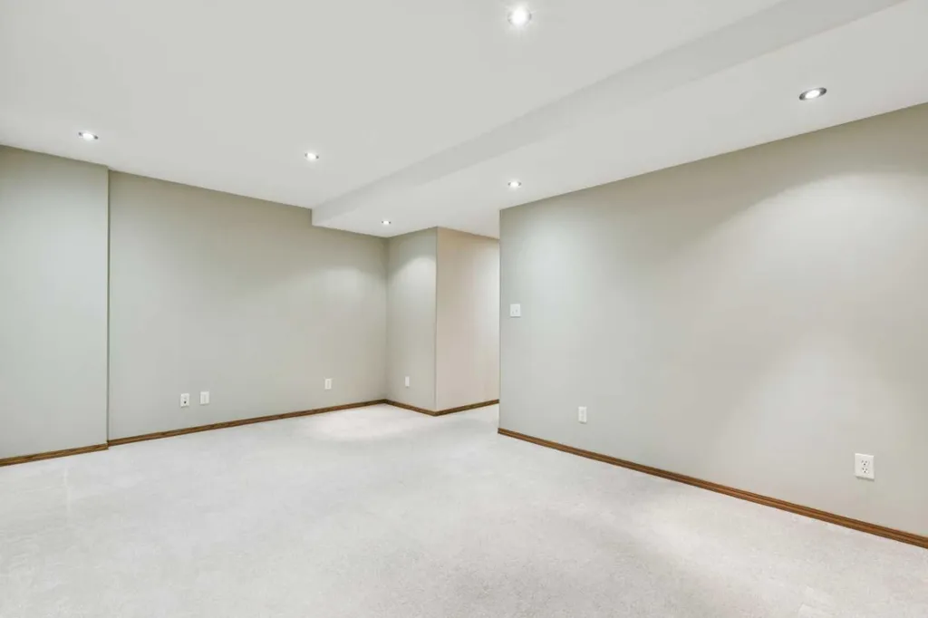 39 Country Village Circle NE Calgary AB T3K 5X3