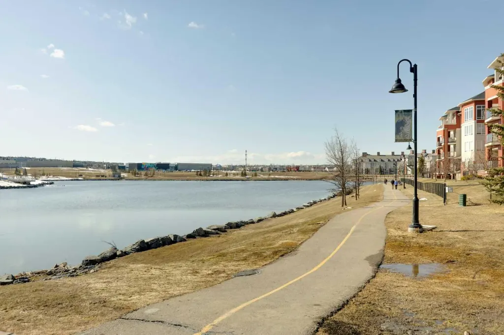 39 Country Village Circle NE Calgary AB T3K 5X3