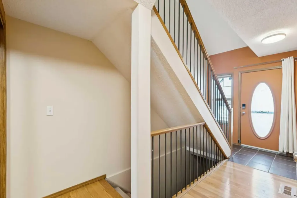 39 Country Village Circle NE Calgary AB T3K 5X3