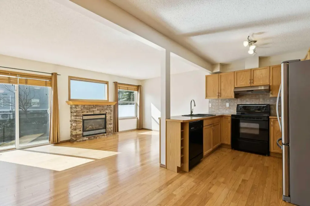 39 Country Village Circle NE Calgary AB T3K 5X3