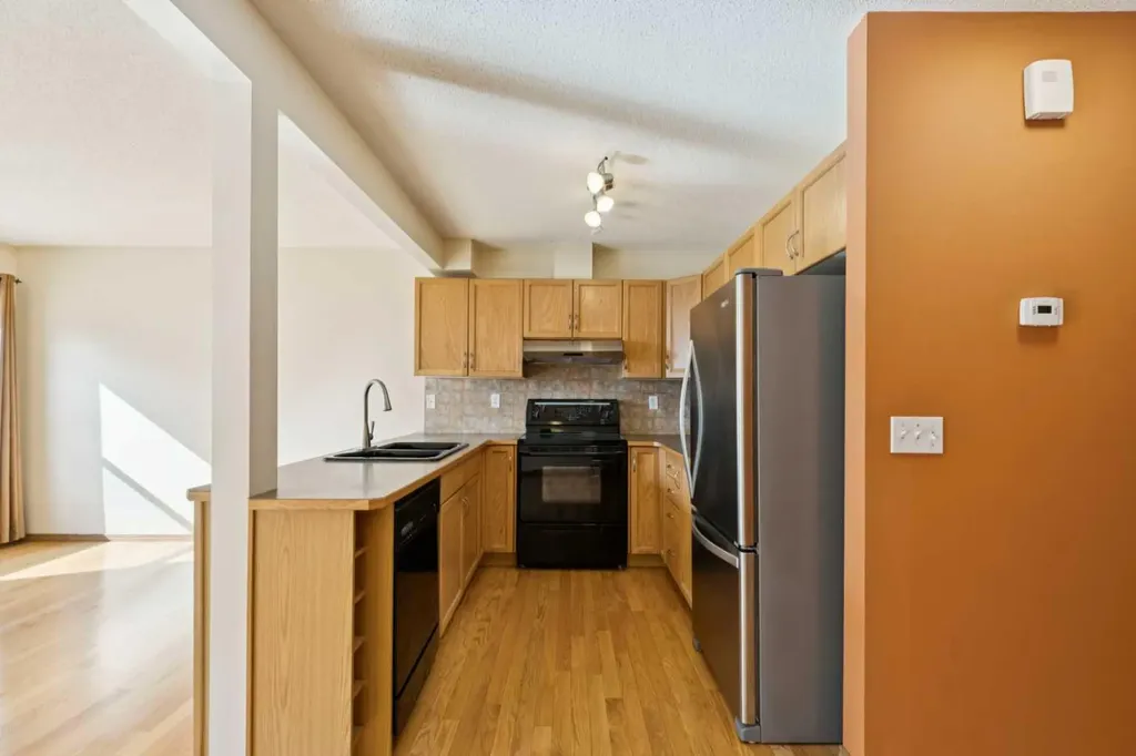 39 Country Village Circle NE Calgary AB T3K 5X3