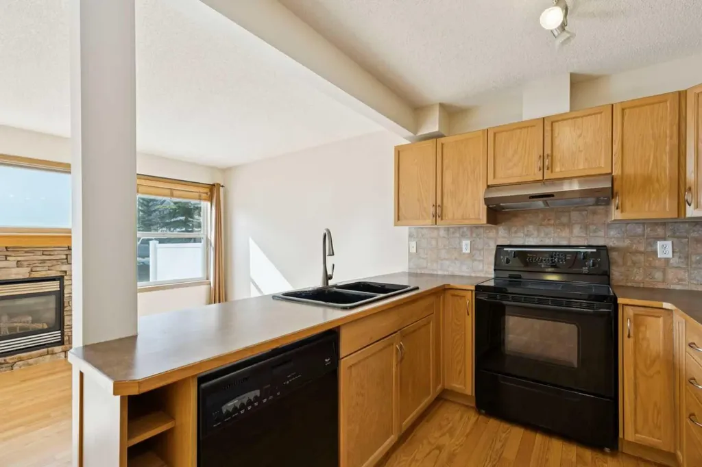 39 Country Village Circle NE Calgary AB T3K 5X3