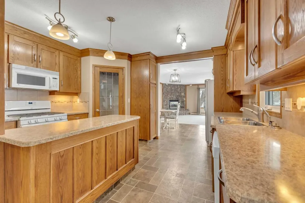 431028 Range Road 255 Rural Ponoka County AB T4J 1S4
