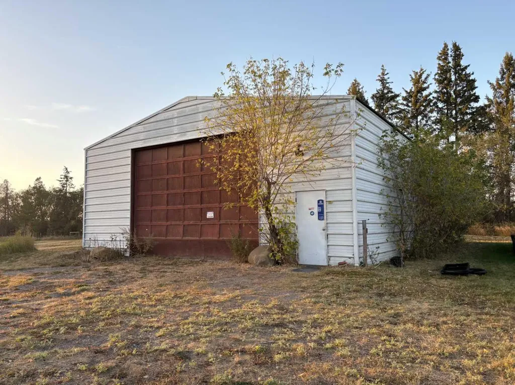 431028 Range Road 255 Rural Ponoka County AB T4J 1S4