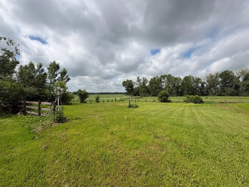 431028 Range Road 255 Rural Ponoka County AB T4J 1S4