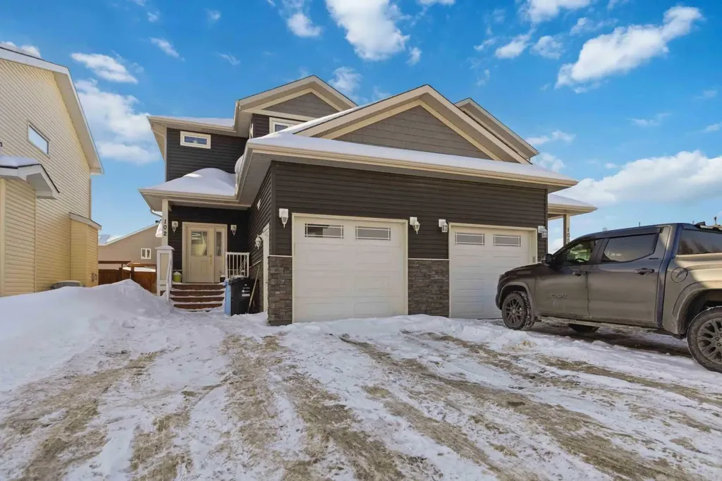 102 Athabasca Crescent Fort Mcmurray AB T9J1C1