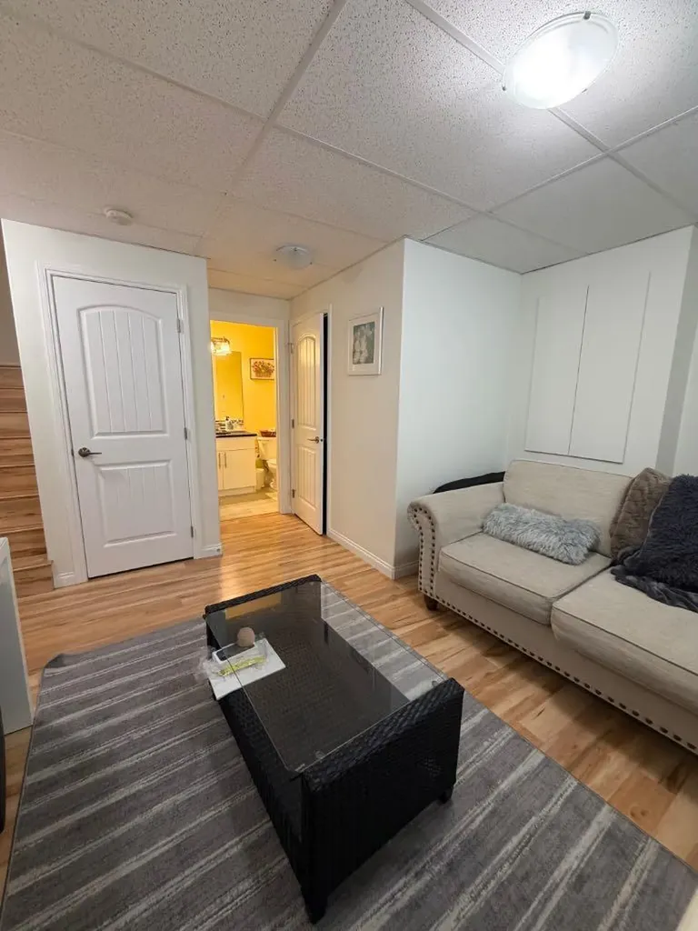 102 Athabasca Crescent Fort Mcmurray AB T9J1C1
