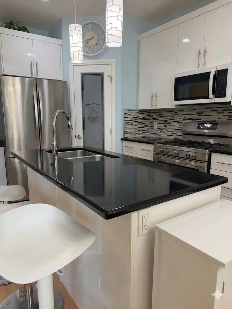 102 Athabasca Crescent Fort Mcmurray AB T9J1C1