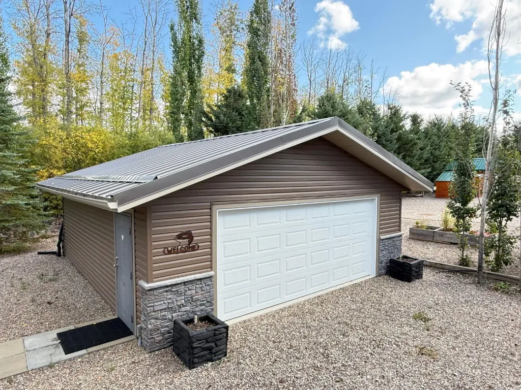114 Deerland Road Lac Des Iles SK S0M 1A0