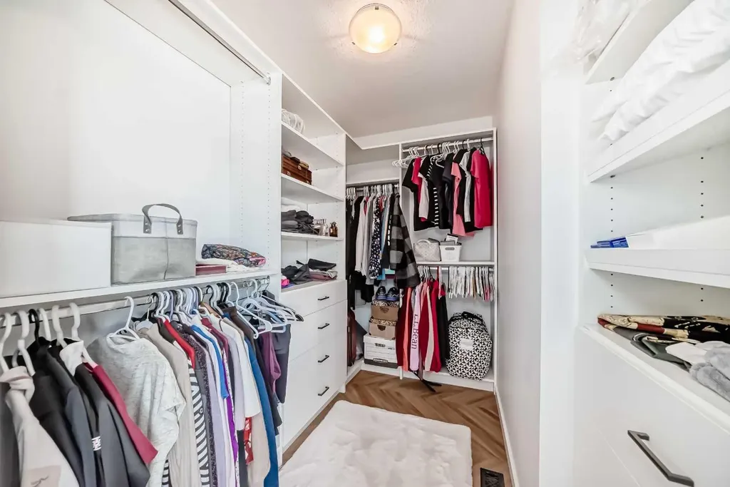 1304 Rutherford Road Edmonton AB T6W0B4