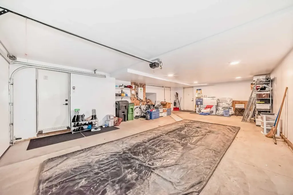 1304 Rutherford Road Edmonton AB T6W0B4
