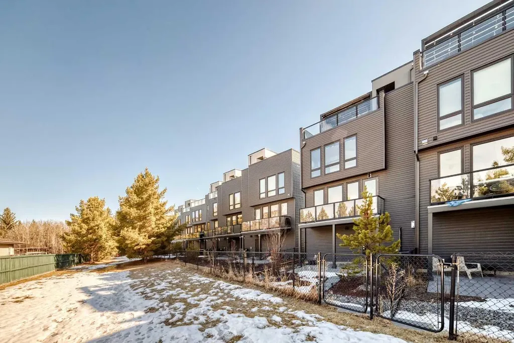1304 Rutherford Road Edmonton AB T6W0B4