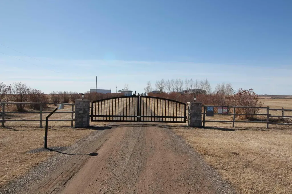 291055 Township Road 290 Rural Rocky View County AB T0M0S0