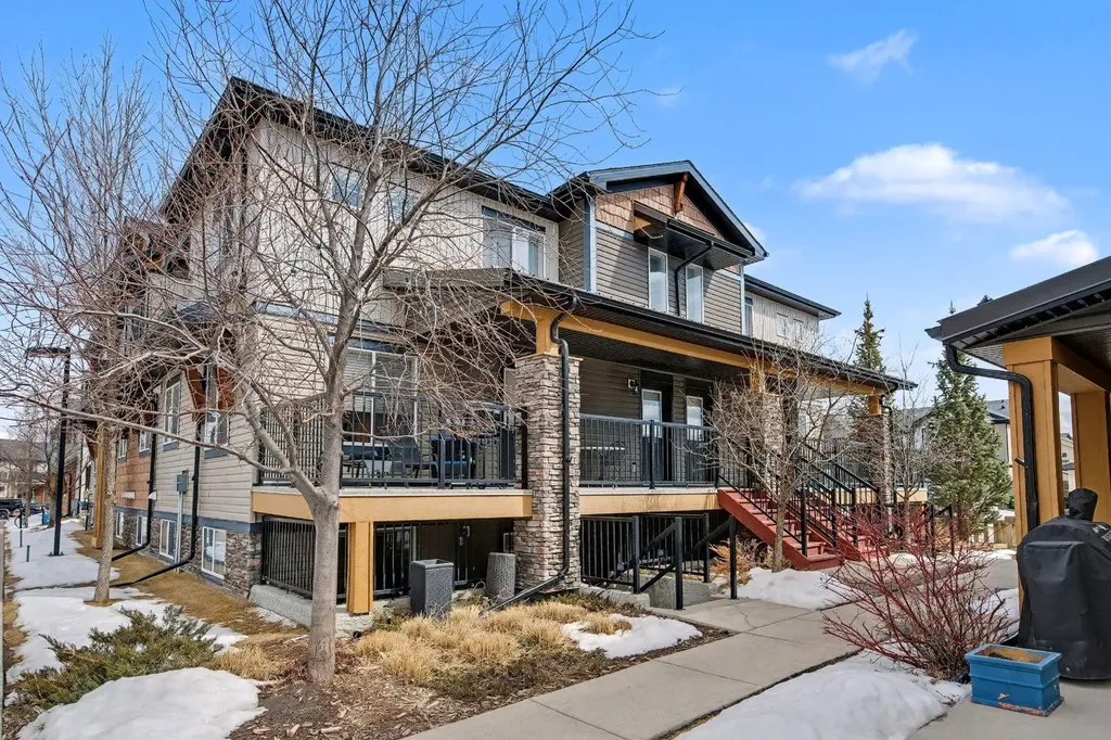 2781 Chinook Winds Drive SW Airdrie AB T4B 3S5