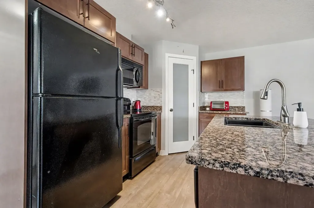 2781 Chinook Winds Drive SW Airdrie AB T4B 3S5