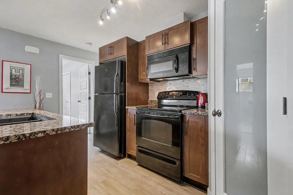 2781 Chinook Winds Drive SW Airdrie AB T4B 3S5