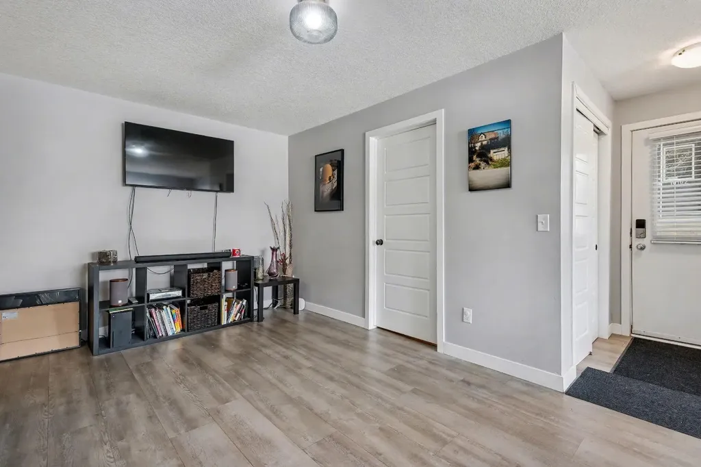 2781 Chinook Winds Drive SW Airdrie AB T4B 3S5