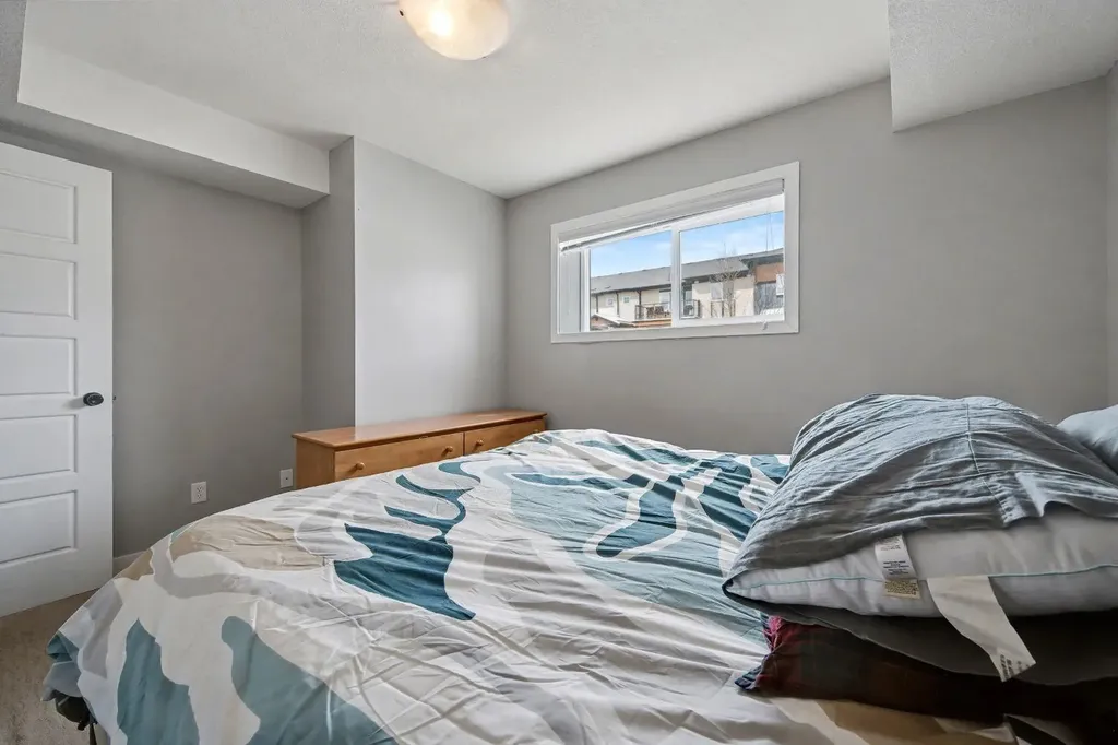 2781 Chinook Winds Drive SW Airdrie AB T4B 3S5