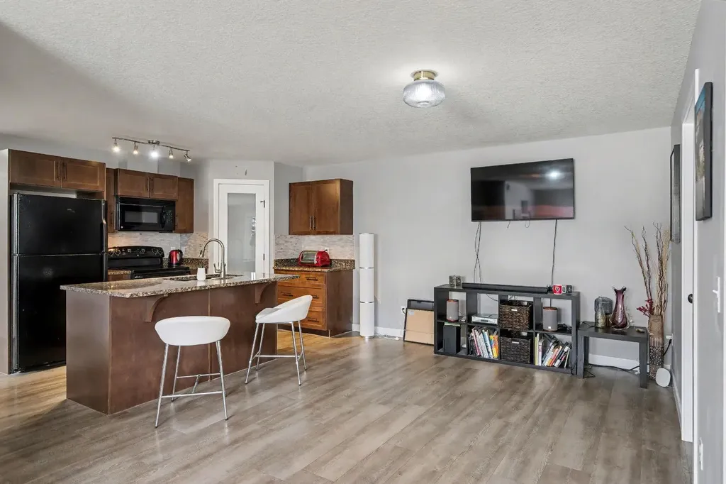 2781 Chinook Winds Drive SW Airdrie AB T4B 3S5